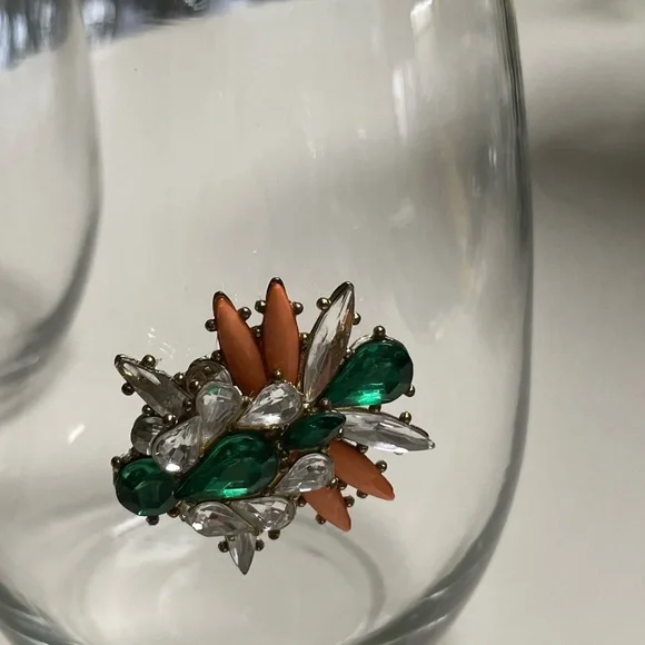 Hand crafted stemless wine glass vintage jewelry embellished crystal enamel - Picture 3 of 7